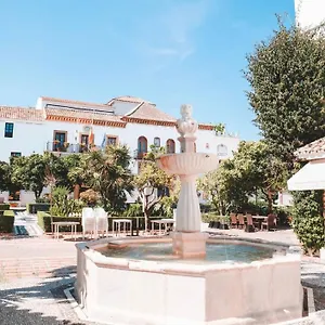 Plaza De Naranjos Centro , Marbella España